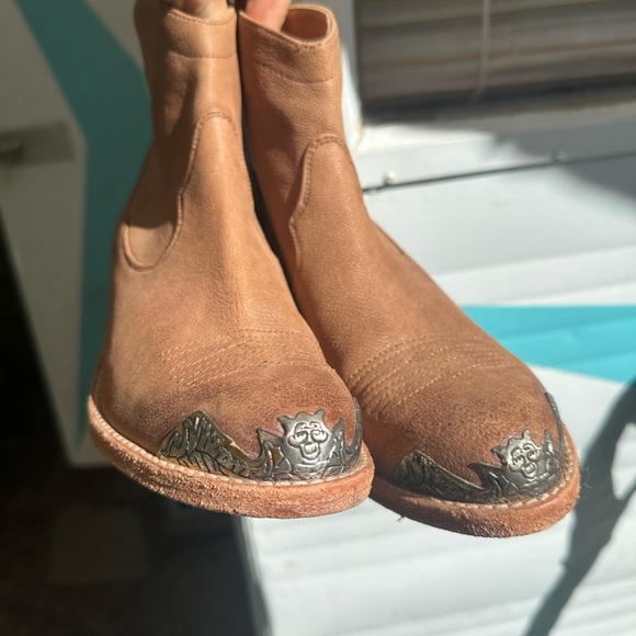 Spell Sugar Skull Boots - Picture 8 of 10